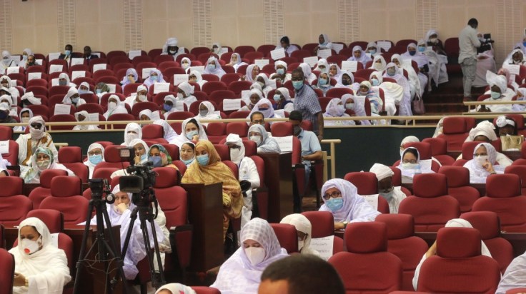 تحتوي هذه الصورة على سمة alt فارغة; اسم الملف هو femmes54.jpg