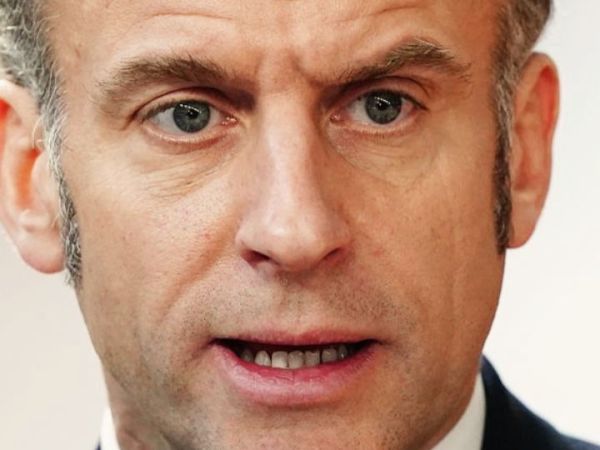 الرئيس ماكرون:”سعيد باستقبال الرئيس&nbsp;غزواني”